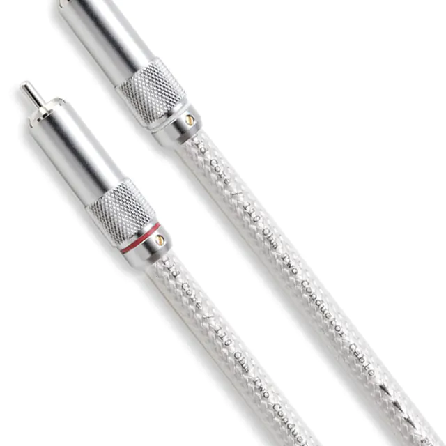 Zdjęcie przedstawia kable hi end oyaide nautilus.