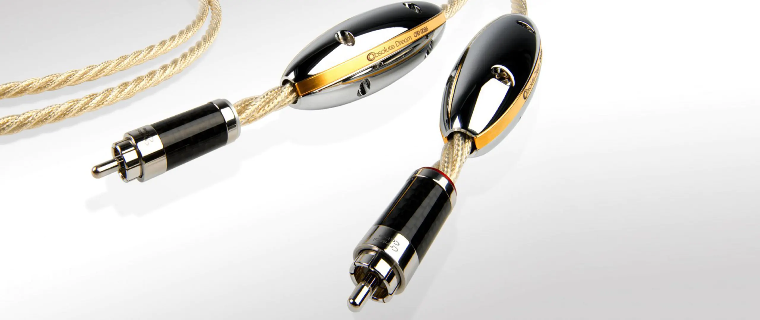 Zdjęcie przedstawia kable hi end przewody crystal cable.