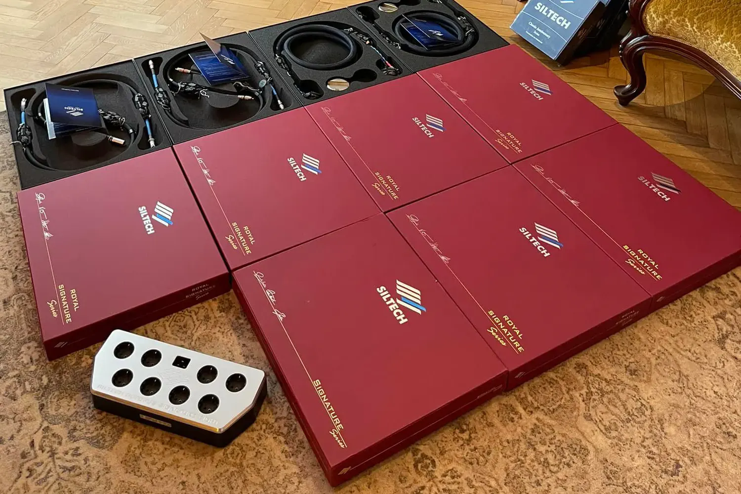 Zdjęcie przedstawia kable siltech audio hi end 01.