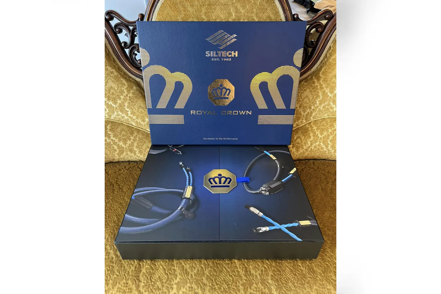 Zdjęcie przedstawia kable siltech royal audio hi end 01.